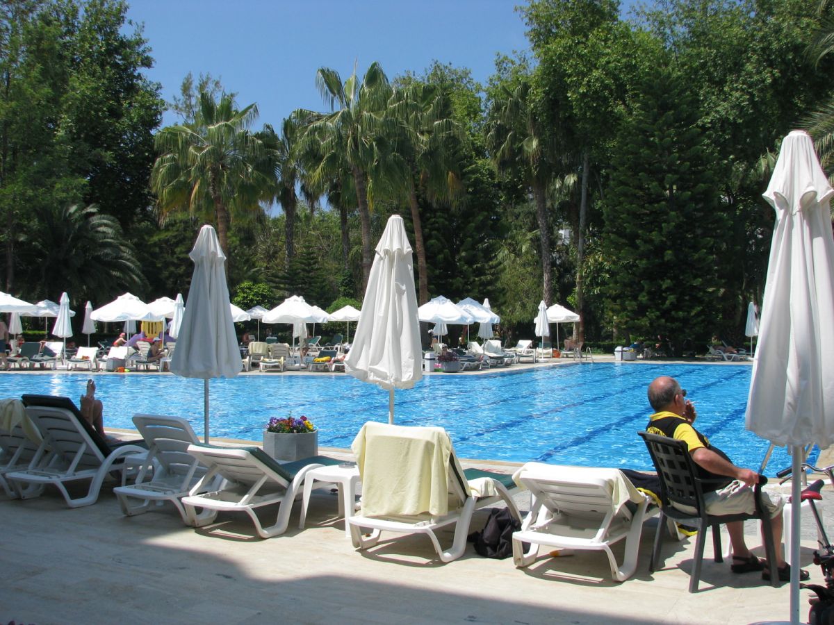 imagini hotel DELPHIN BOTANIK